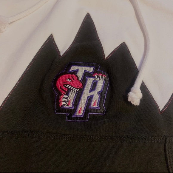Mitchel & Ness Toronto Raptors White and Black Logo Pullover Hoodie Men Sz Small - Picture 8 of 13